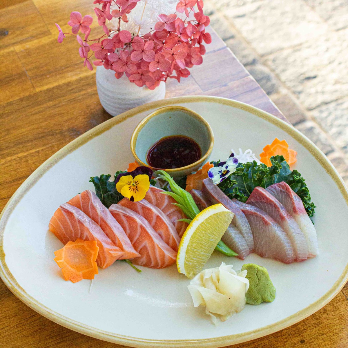 Mix sashimi